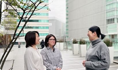 【産育休を経験したママたちの座談会】子育てと仕事、2つの軸があるから楽しい。安心感のある環境で自分らしく働く